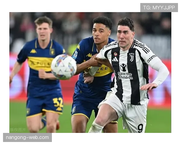 弗拉霍维奇：塞尔维亚锋线核心的责任与战术定位