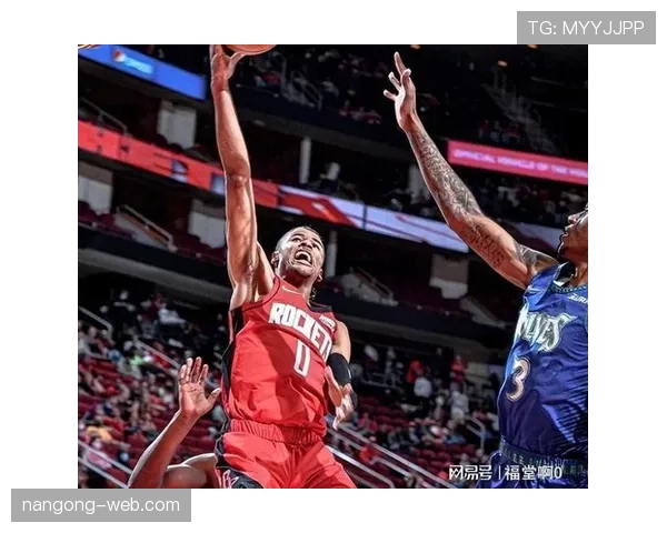 杰伦·格林突破拉开防守空间提升火箭进攻效率